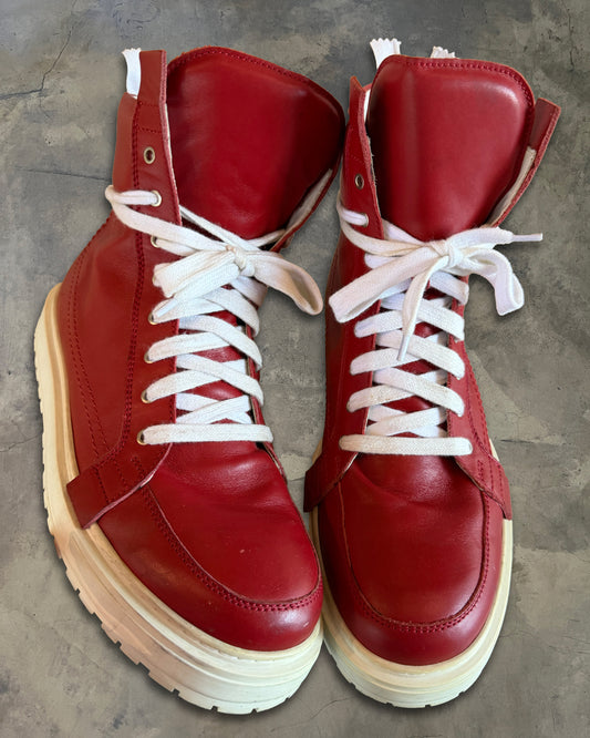 KRISVANASSCHE RED HIGH TOP SNEAKERS