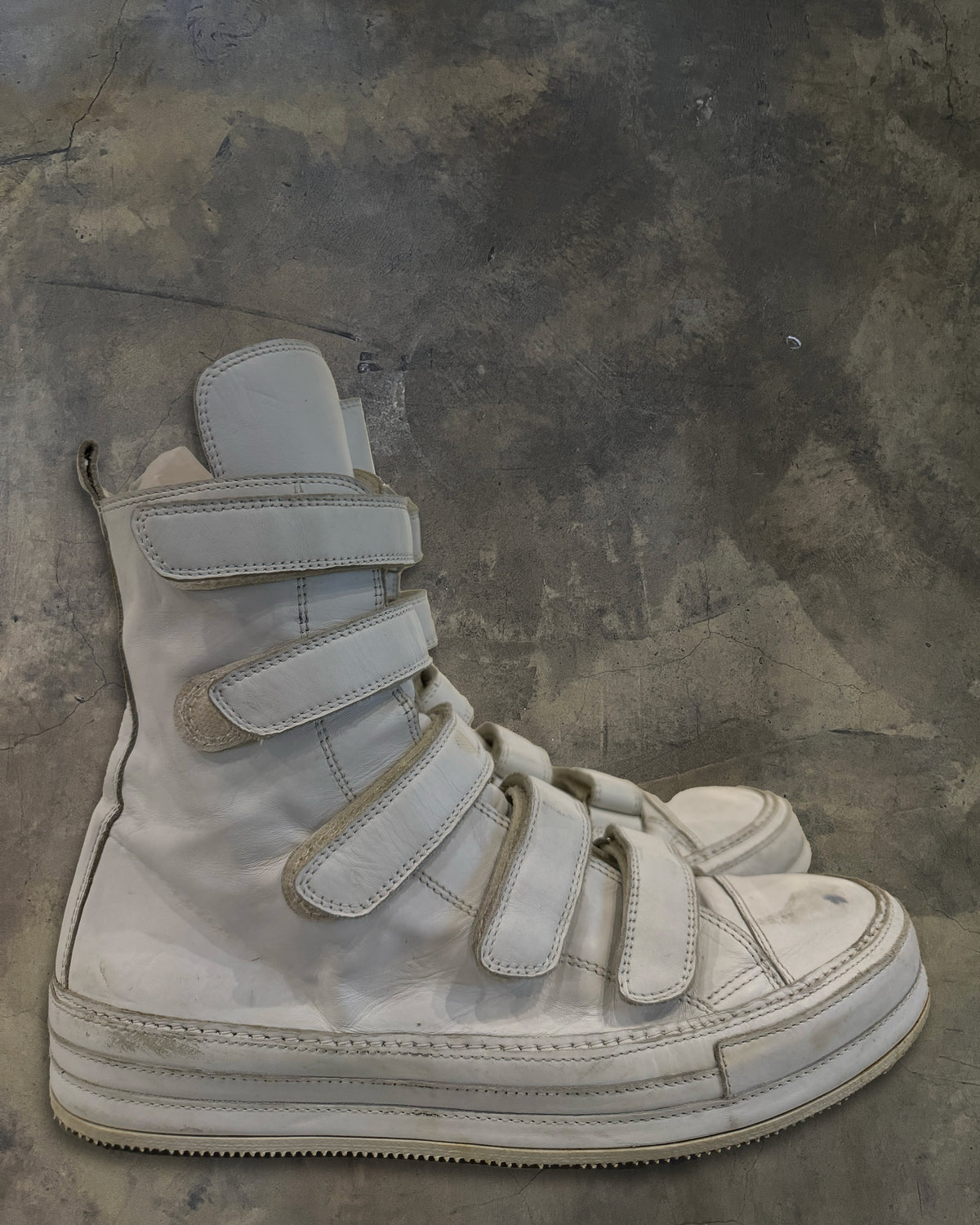 ANN DEMEULEMEESTER VELCRO HI TOP SNEAKERS
