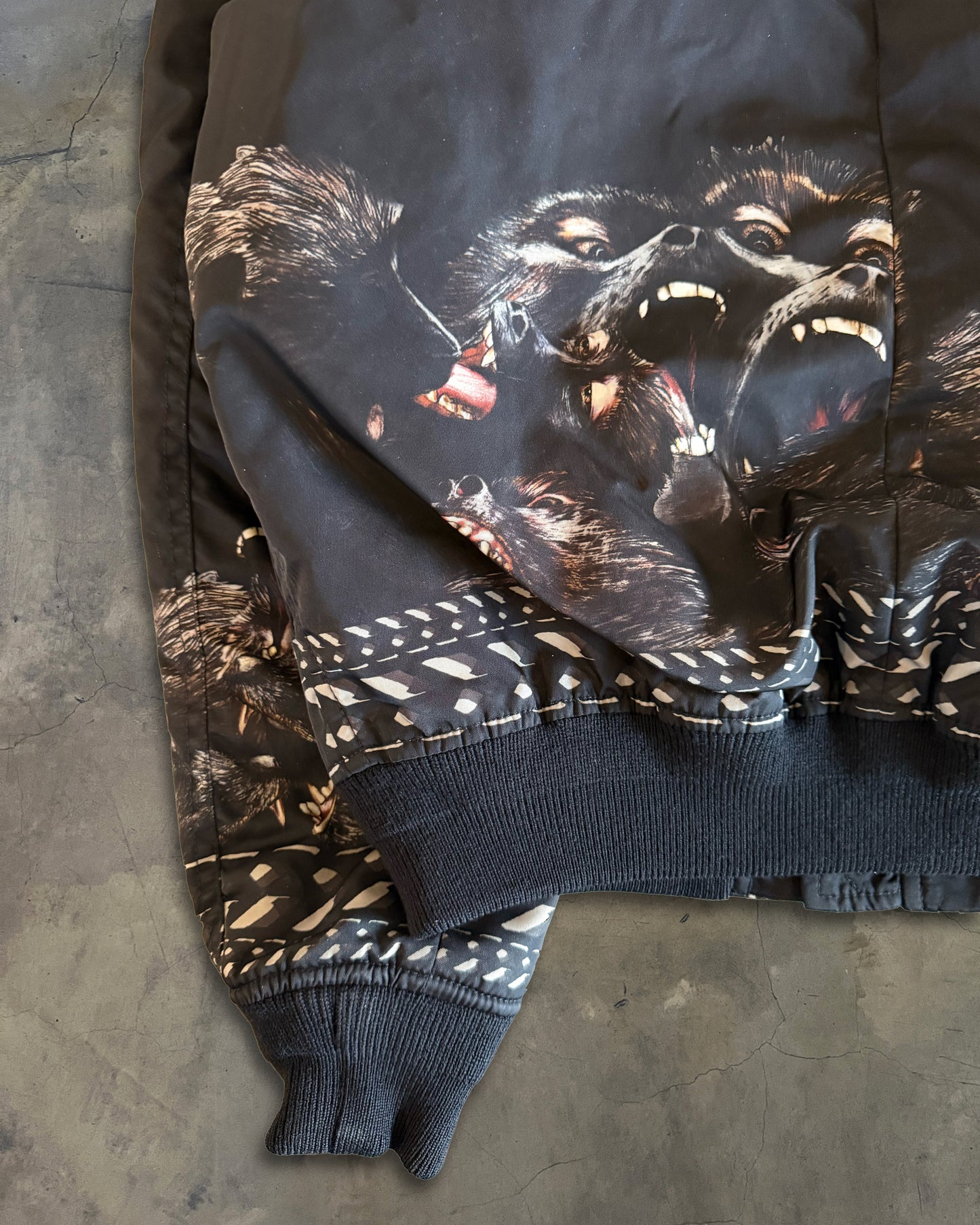 GIVENCHY AW2016 SCREAMING MONKEY BOMBER