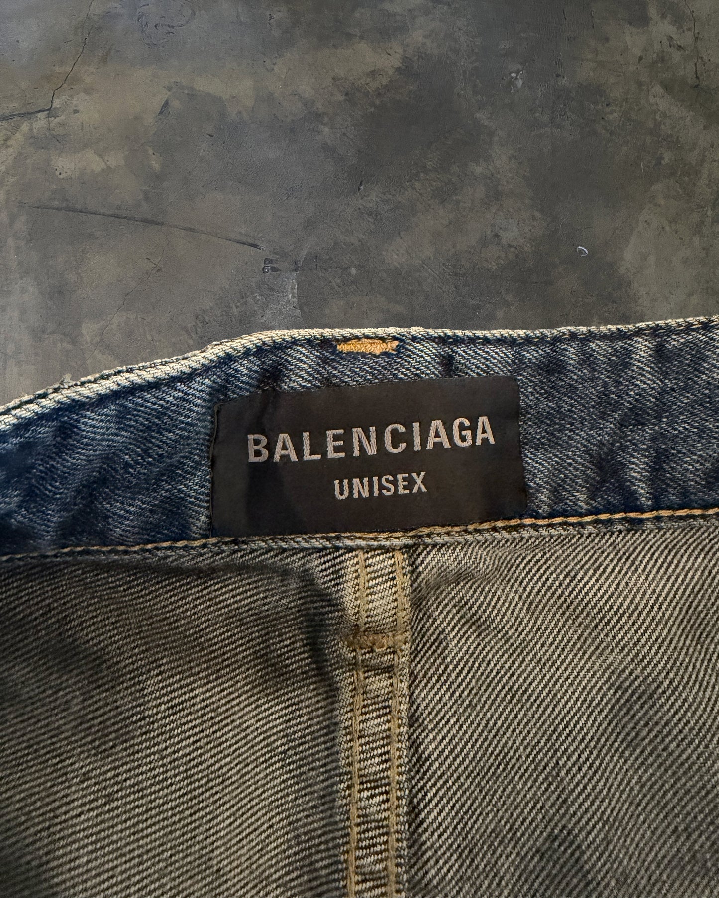 BALENCIAGA SS2023 MUD SHOW SKATER JEANS
