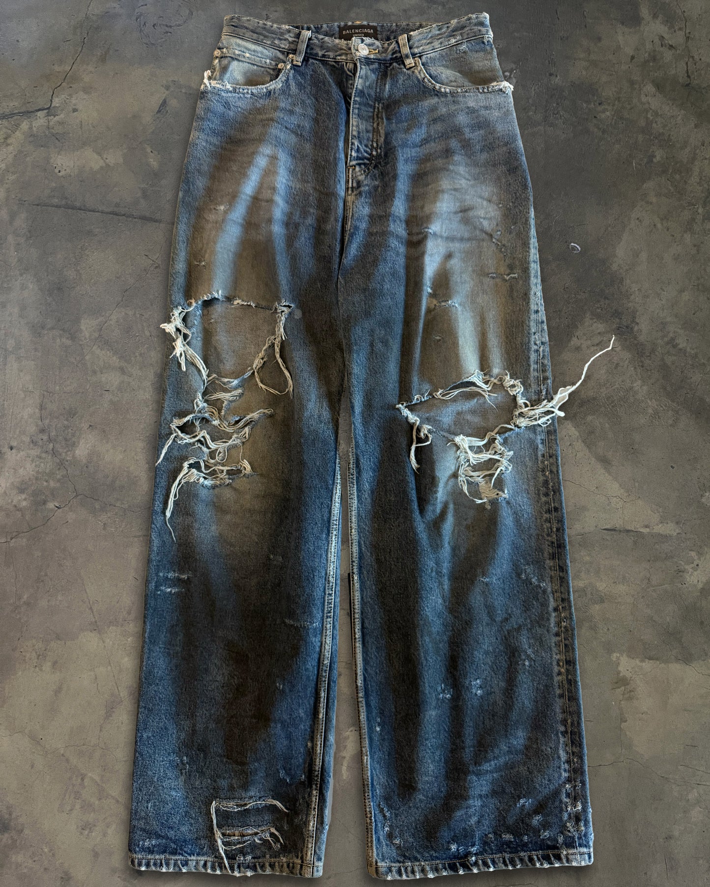BALENCIAGA SS2023 MUD SHOW SKATER JEANS