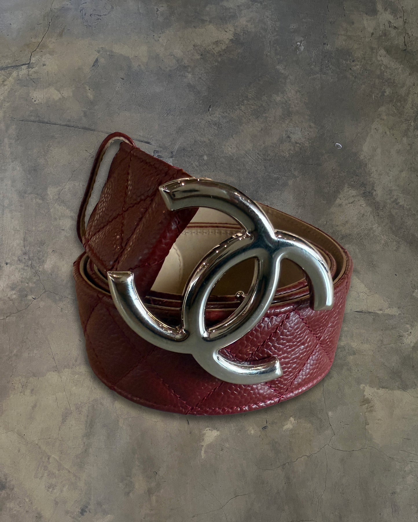 CHANEL 2013 PIG BLOOD QUILTED CC CAVIAR BELT