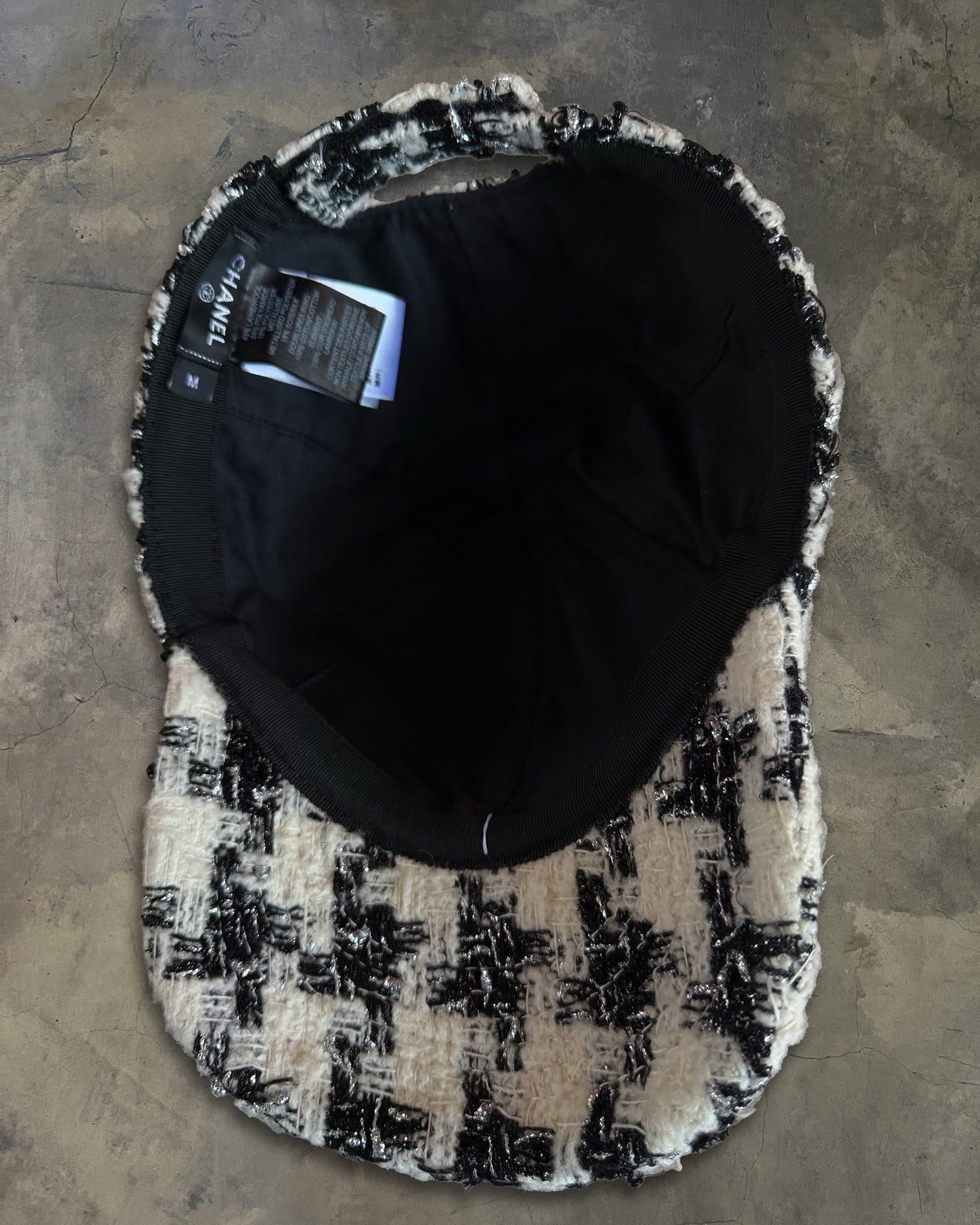 CHANEL HOUNDSTOOTH TWEED CAP