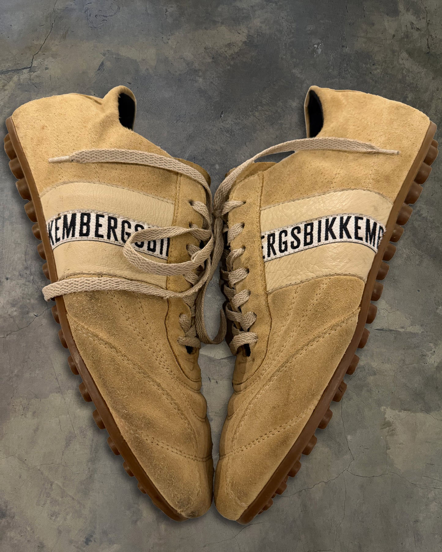 DIRK BIKKEMBERGS SEUDE SOCCER SNEAKERS