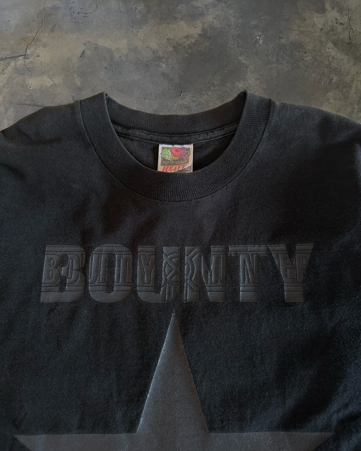 BOUNTY HUNTER STAR TEE