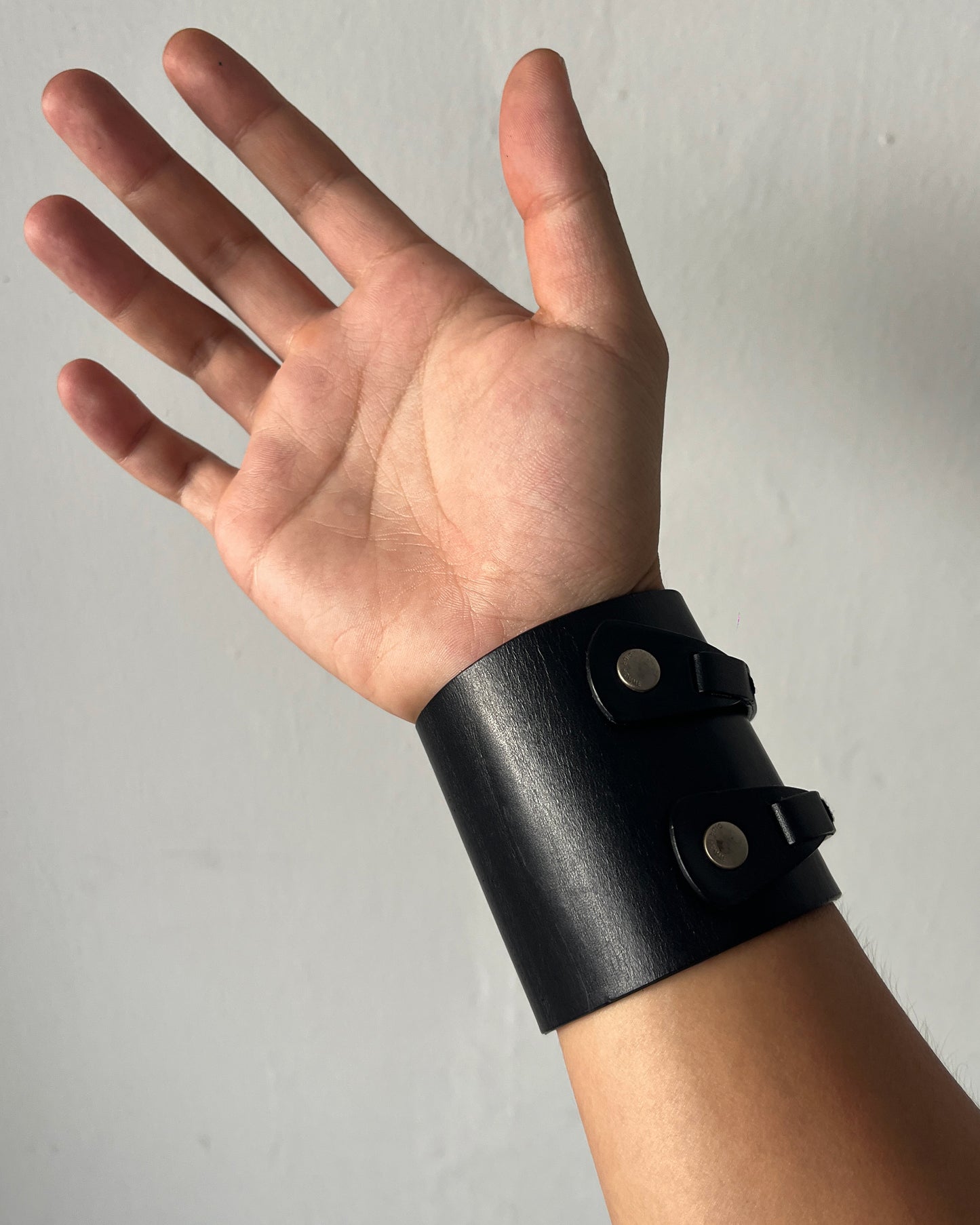 DIOR HOMME SS2004 "STRIP" LEATHER CUFF