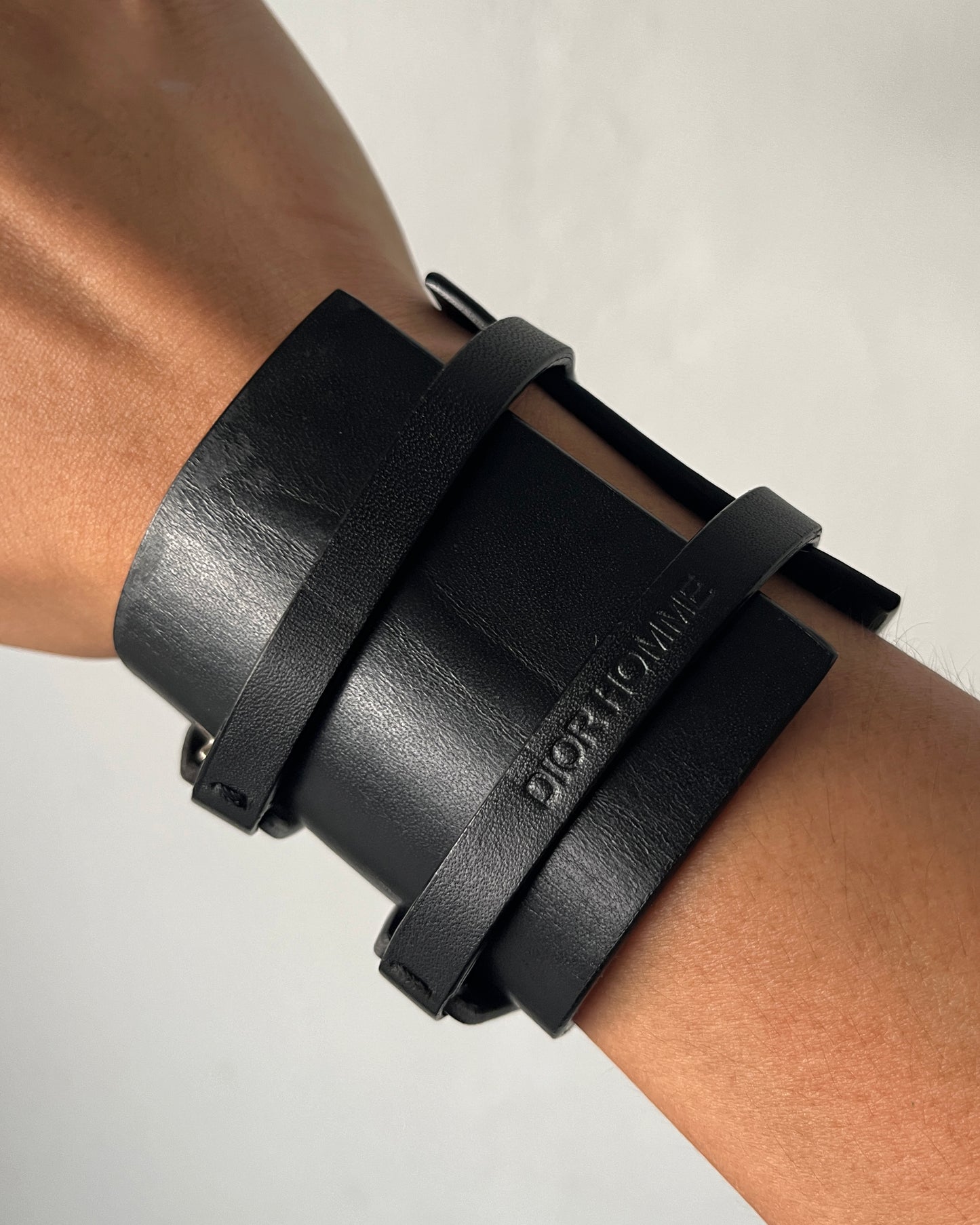DIOR HOMME SS2004 "STRIP" LEATHER CUFF