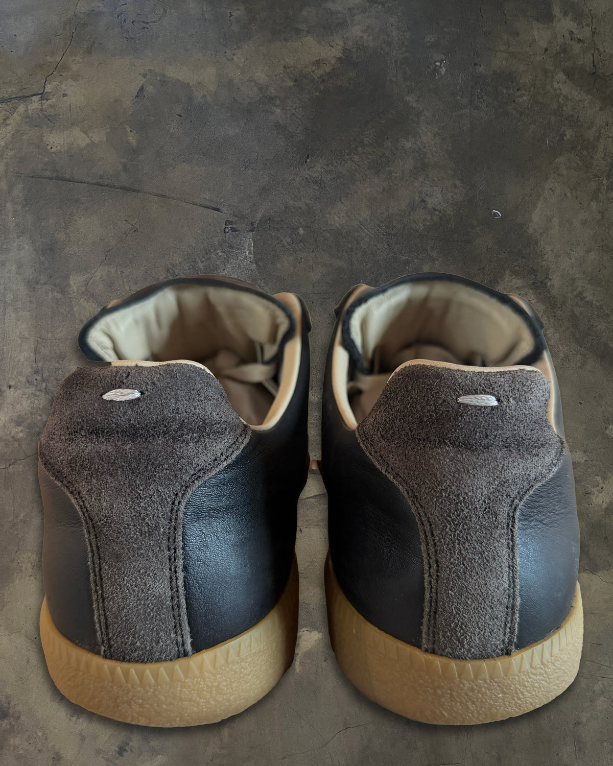MAISON MARGIELA BLACK GAT 42.5