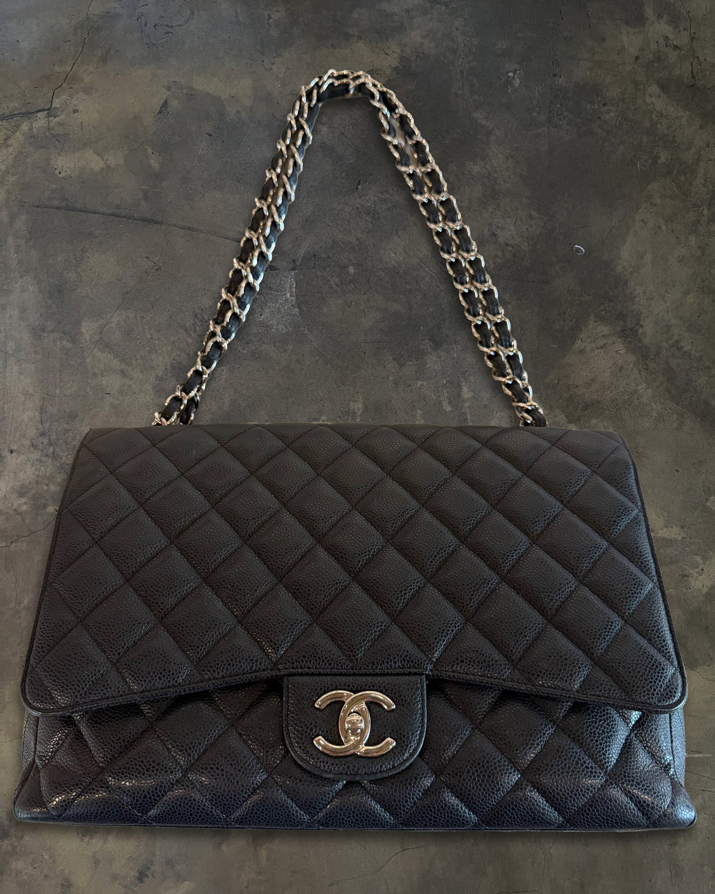 CHANEL 2011 CAVIAR MAXI DOUBLE FLAP BAG