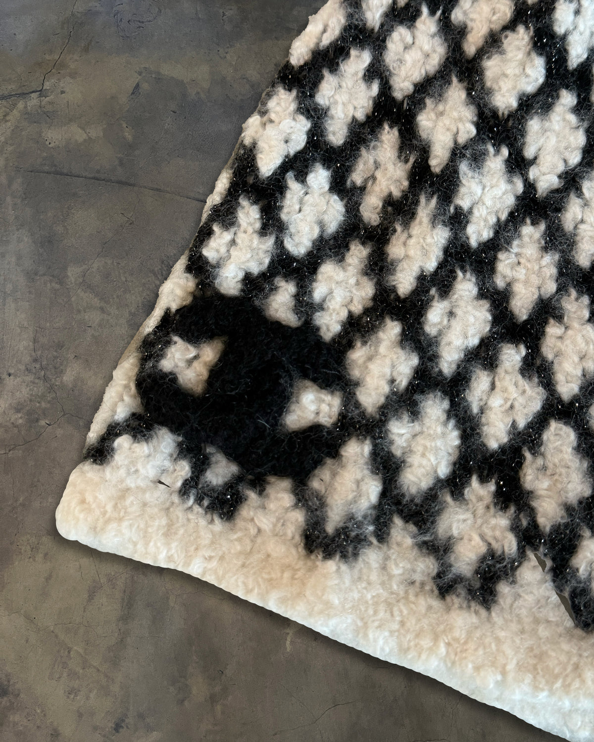 CHANEL FW2017 CASHMERE CC BEANIE