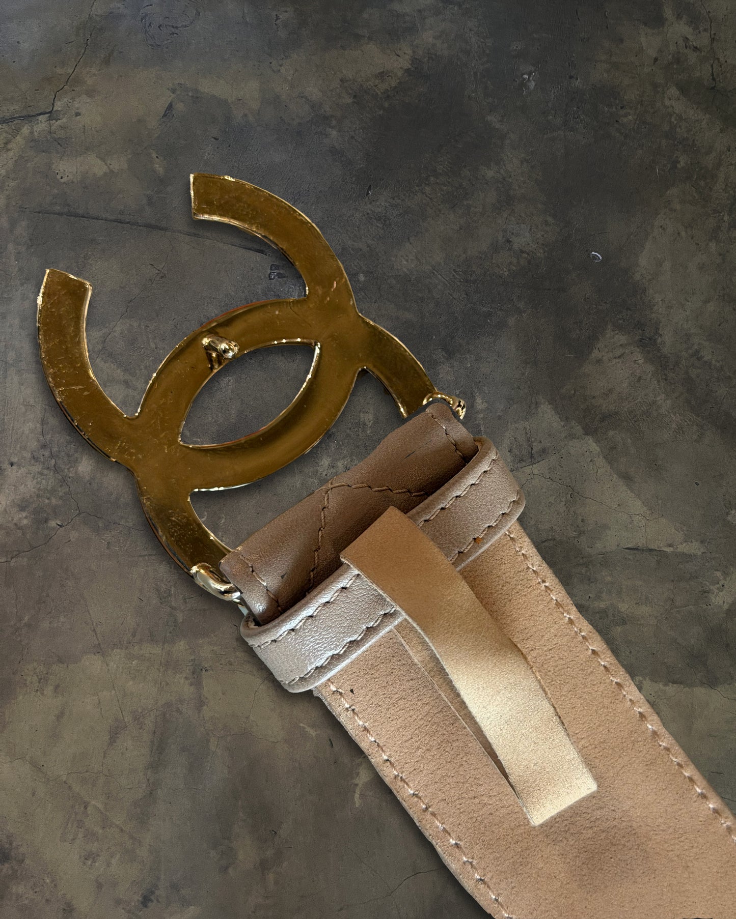 CHANEL BEIGE GRISÉ QUILTED LAMBSKIN BELT