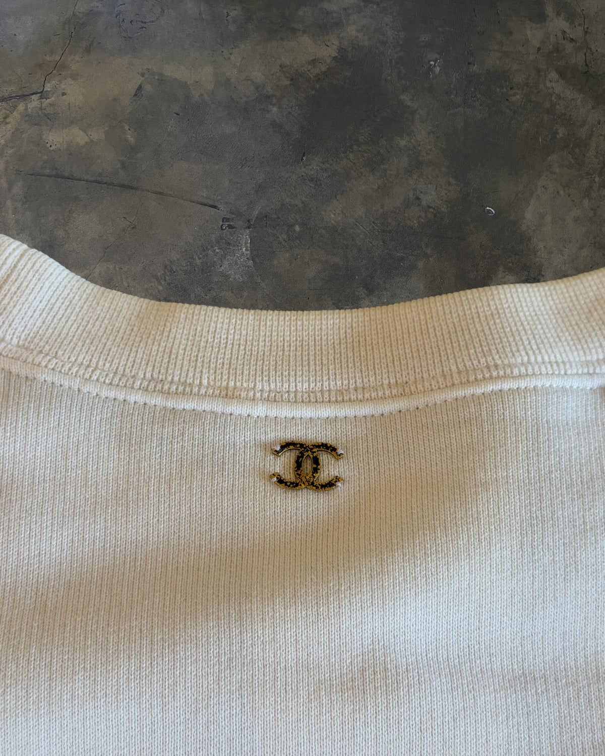 CHANEL AW2005 LAUREL CC TEE