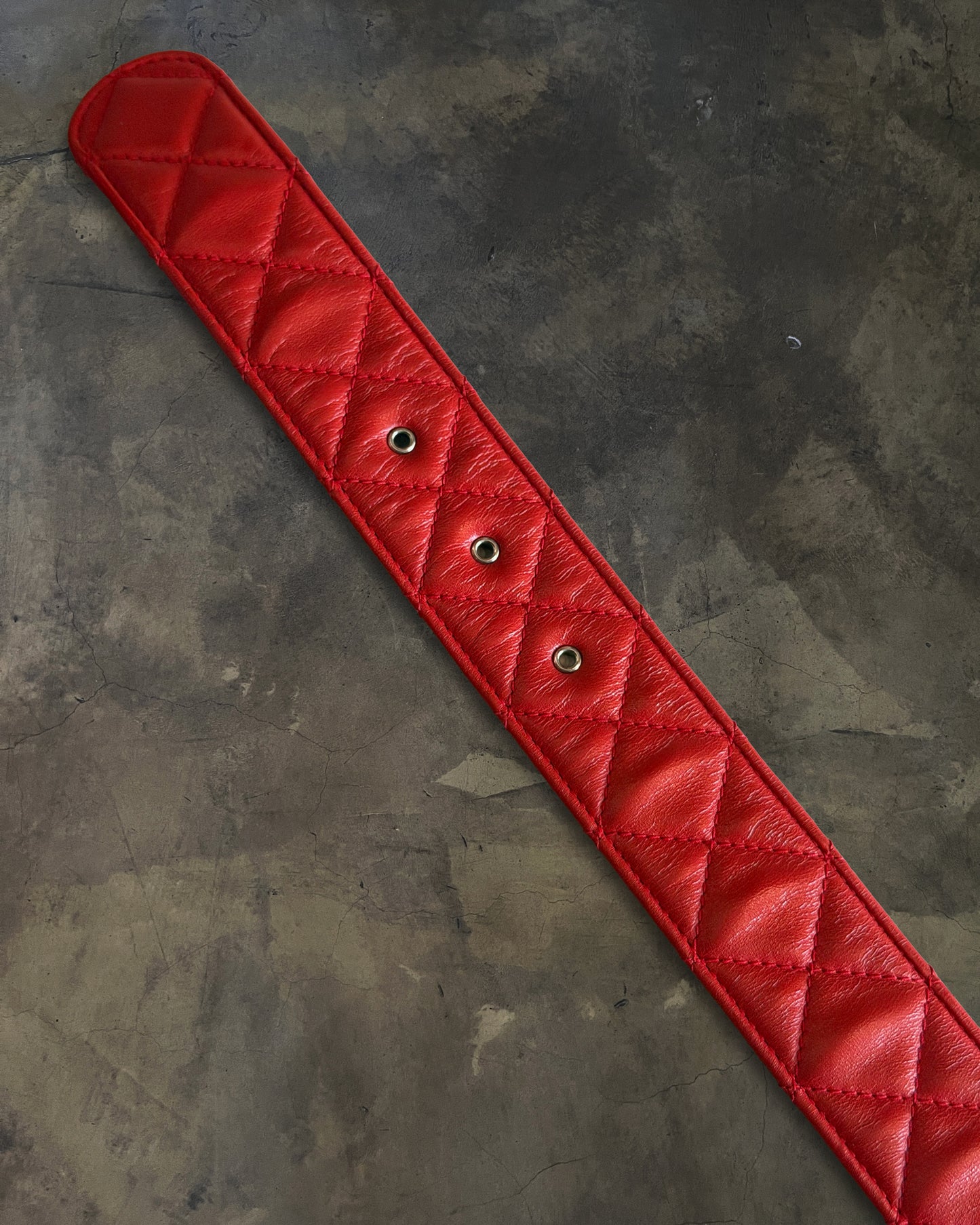 CHANEL 2014 PIRU RED QUILTED CC BELT