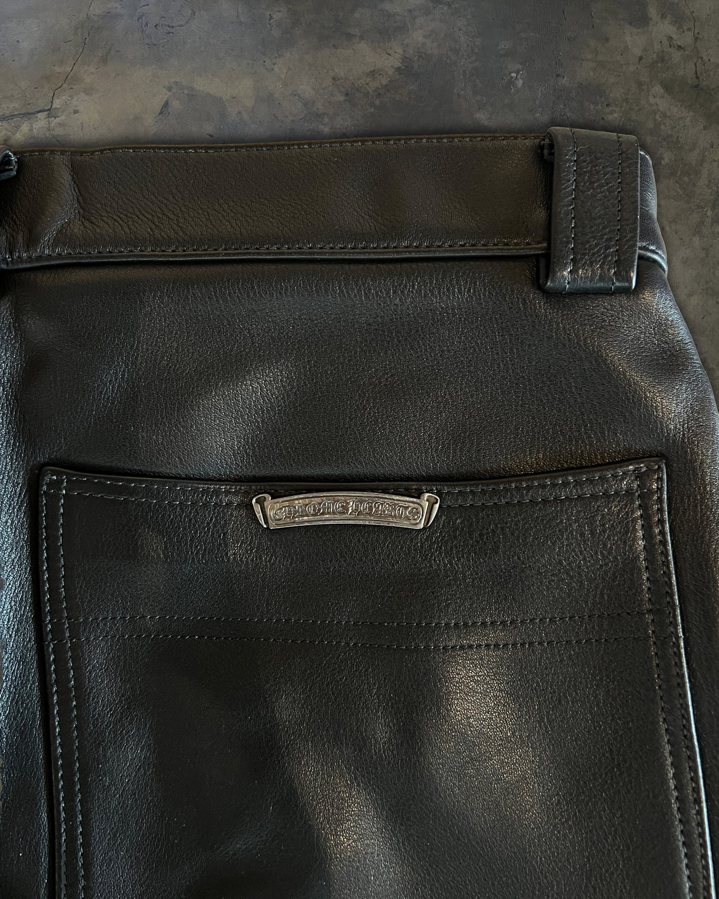 CHROME HEARTS FLEUR KNEE LEATHER PANTS