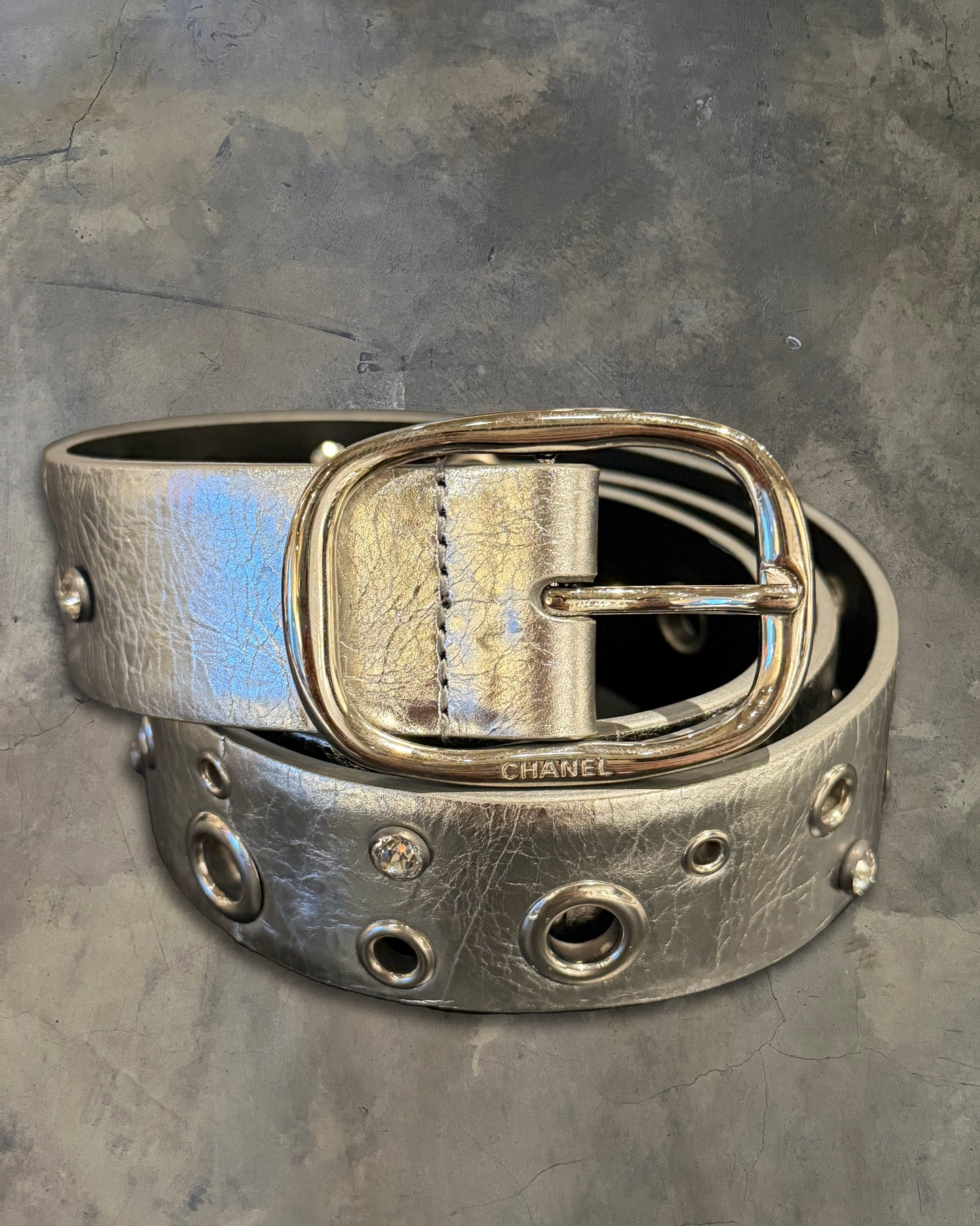 CHANEL METALLIC SILVER EYELET/CRYSTAL EMBELLISHED BELT
