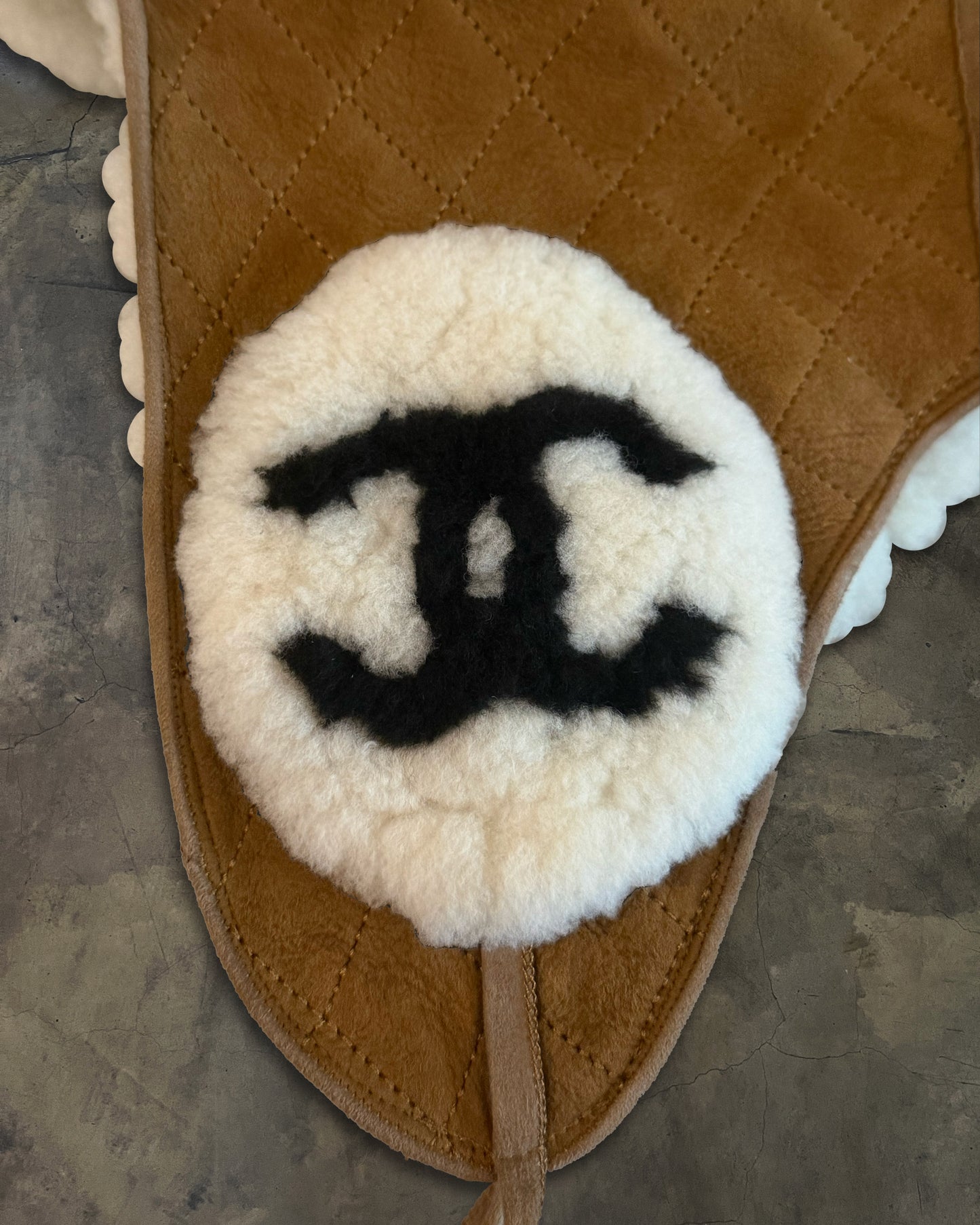 CHANEL 2023 QUILTED SUEDE SHEARLING TRAPPER HAT