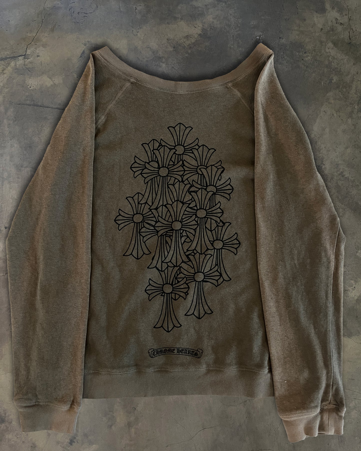 CHROME HEARTS CEMETERY CROSS CREWNECK