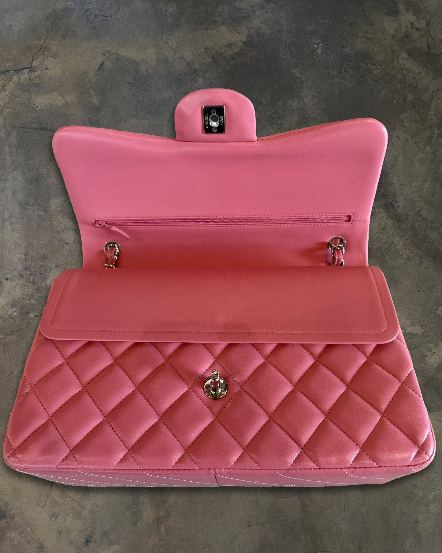 CHANEL 2013 PINK QUILTED JUMBO LAMBSKIN DOUBLE FLAP