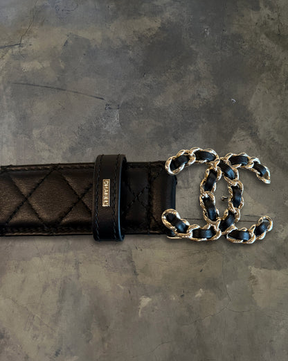 CHANEL BLACK QUILTED CC BELT