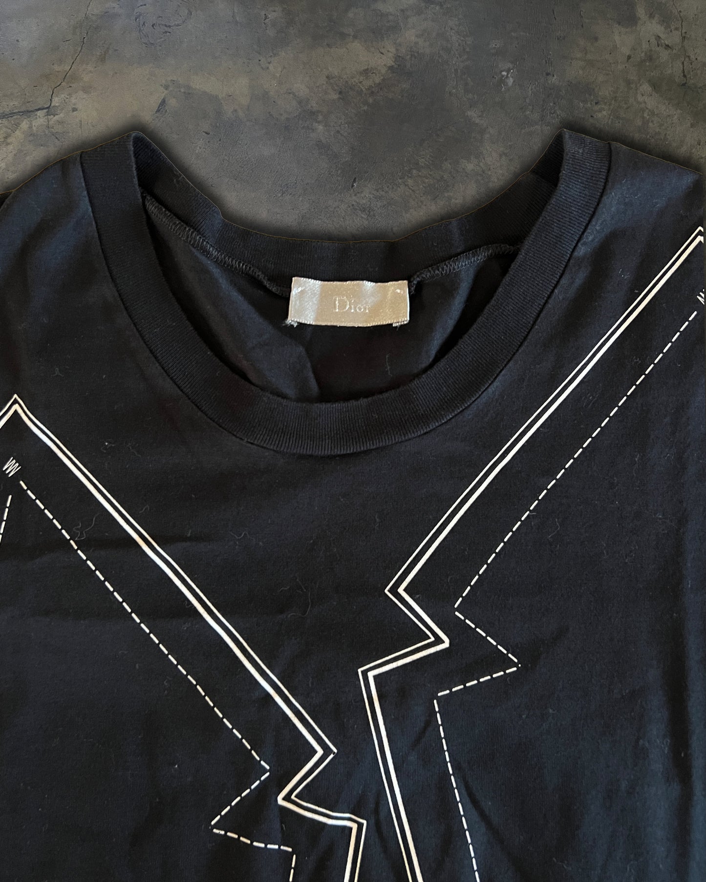 DIOR HOMME EXTENSION OF THE INTERIOR SPACE TEE