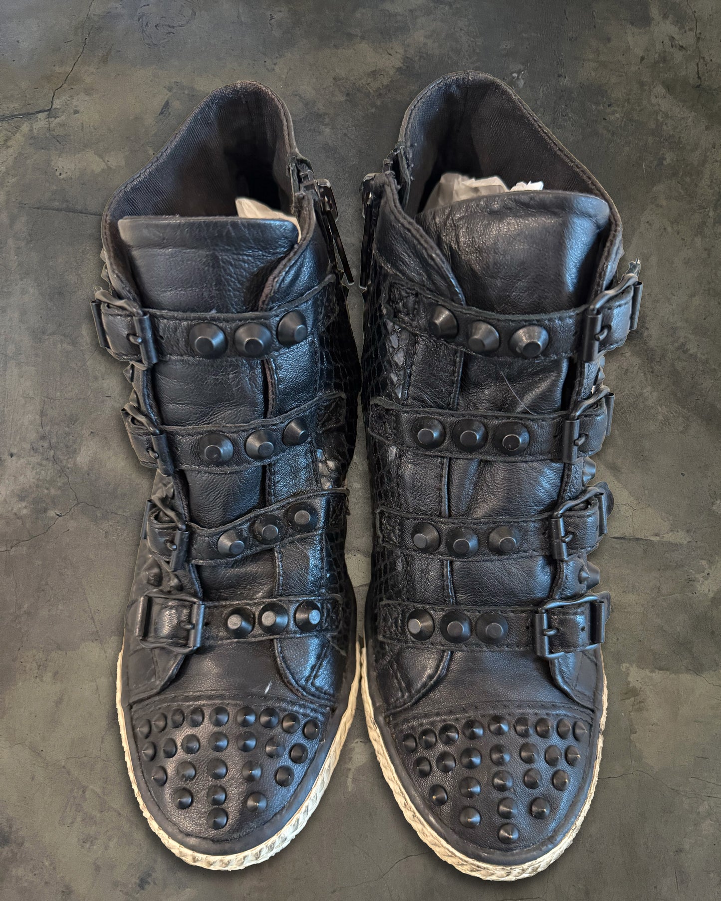 ASH STUDDED KITTEN WEDGE