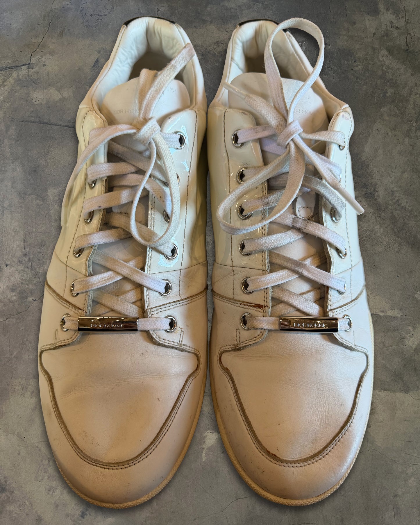 DIOR HOMME PATENT LEATHER B02 SNEAKERS