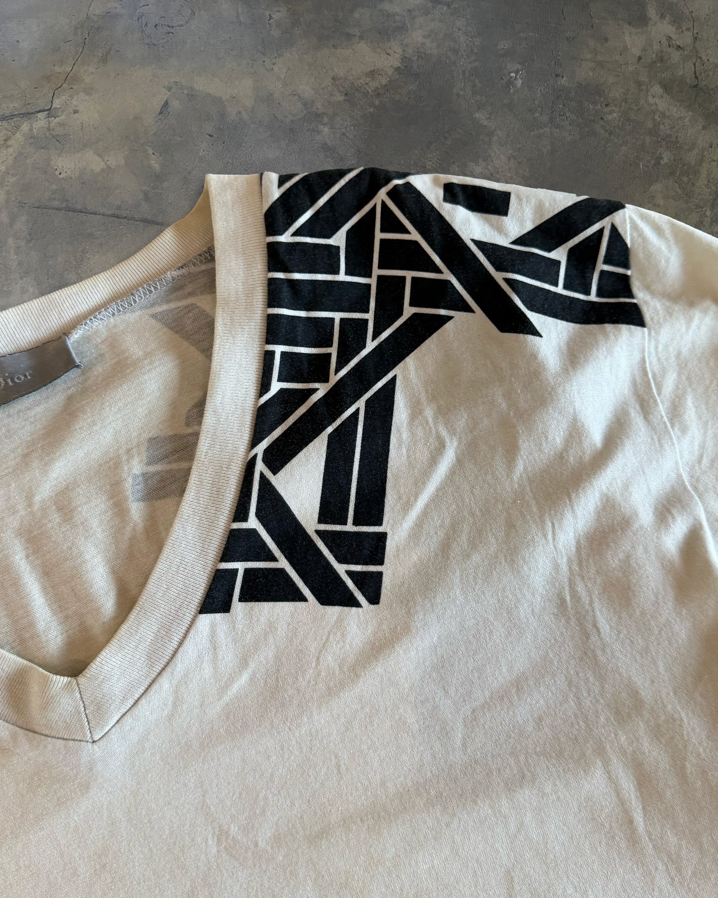 DIOR HOMME SS2008 V NECK GRAPHIC TEE