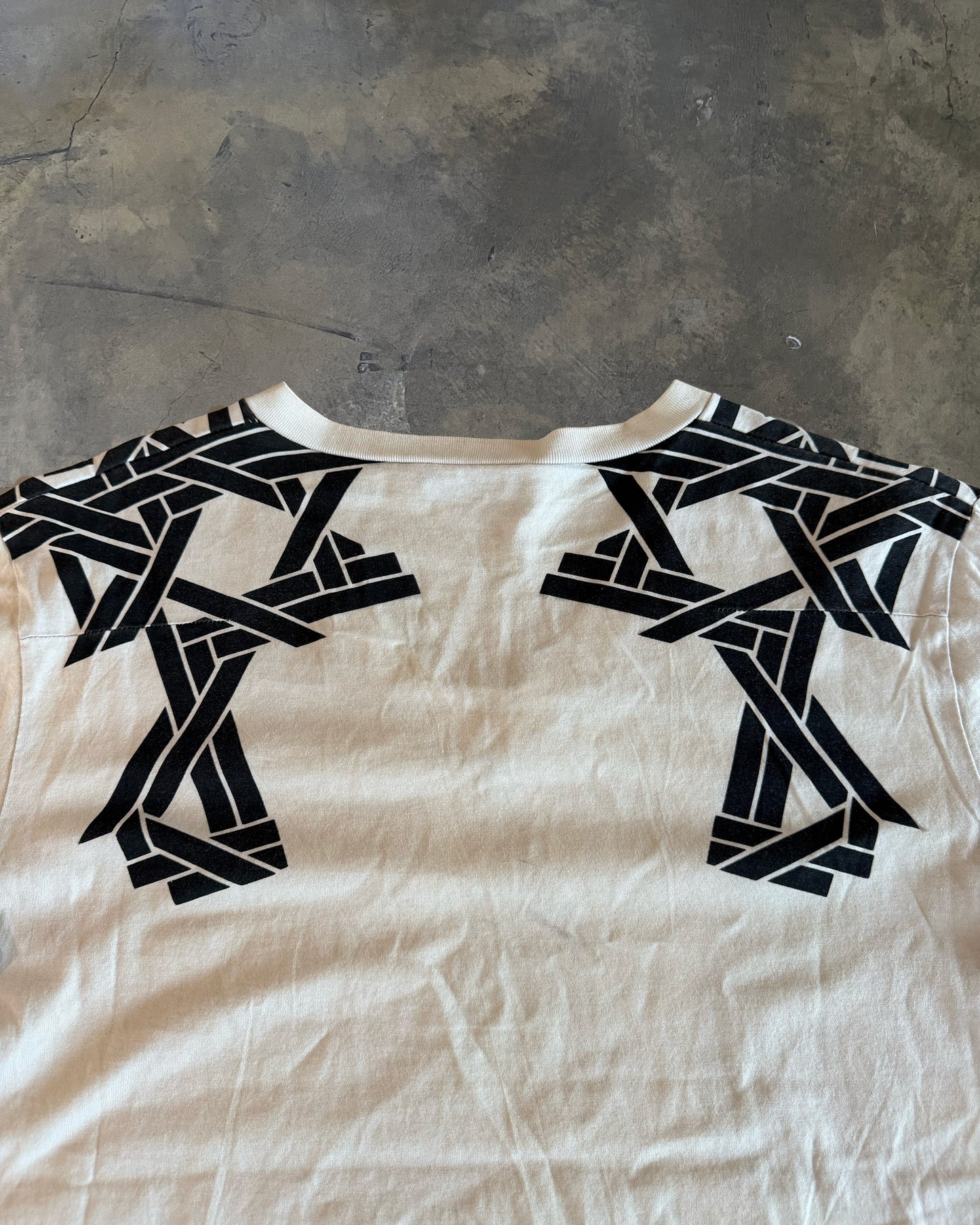 DIOR HOMME SS2008 V NECK GRAPHIC TEE