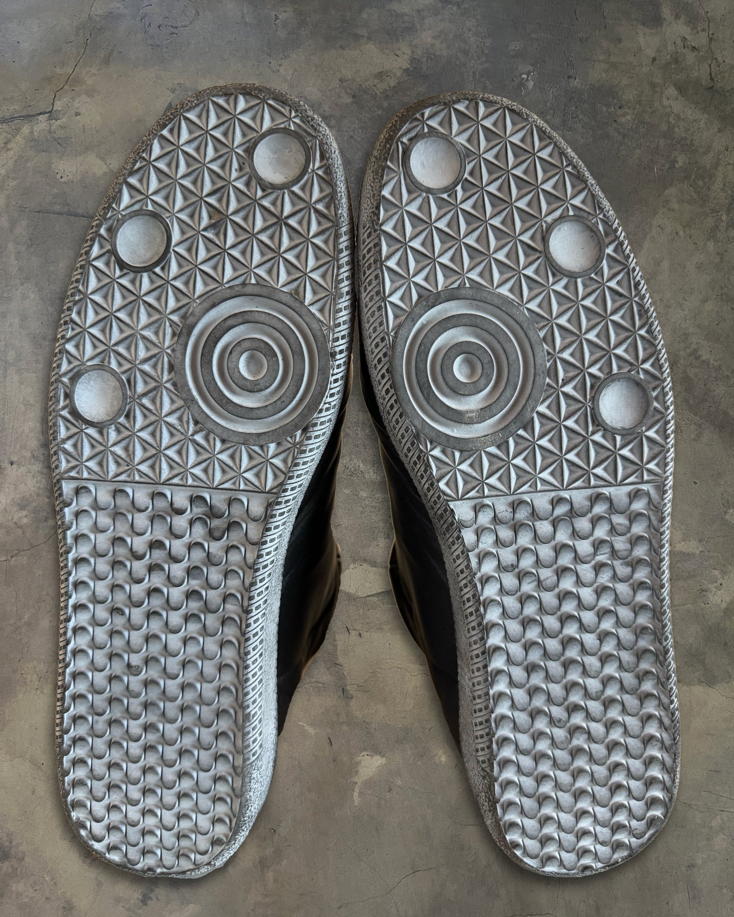 MAISON MARGIELA BLACK BIANCHETTO SOLE FUTURES