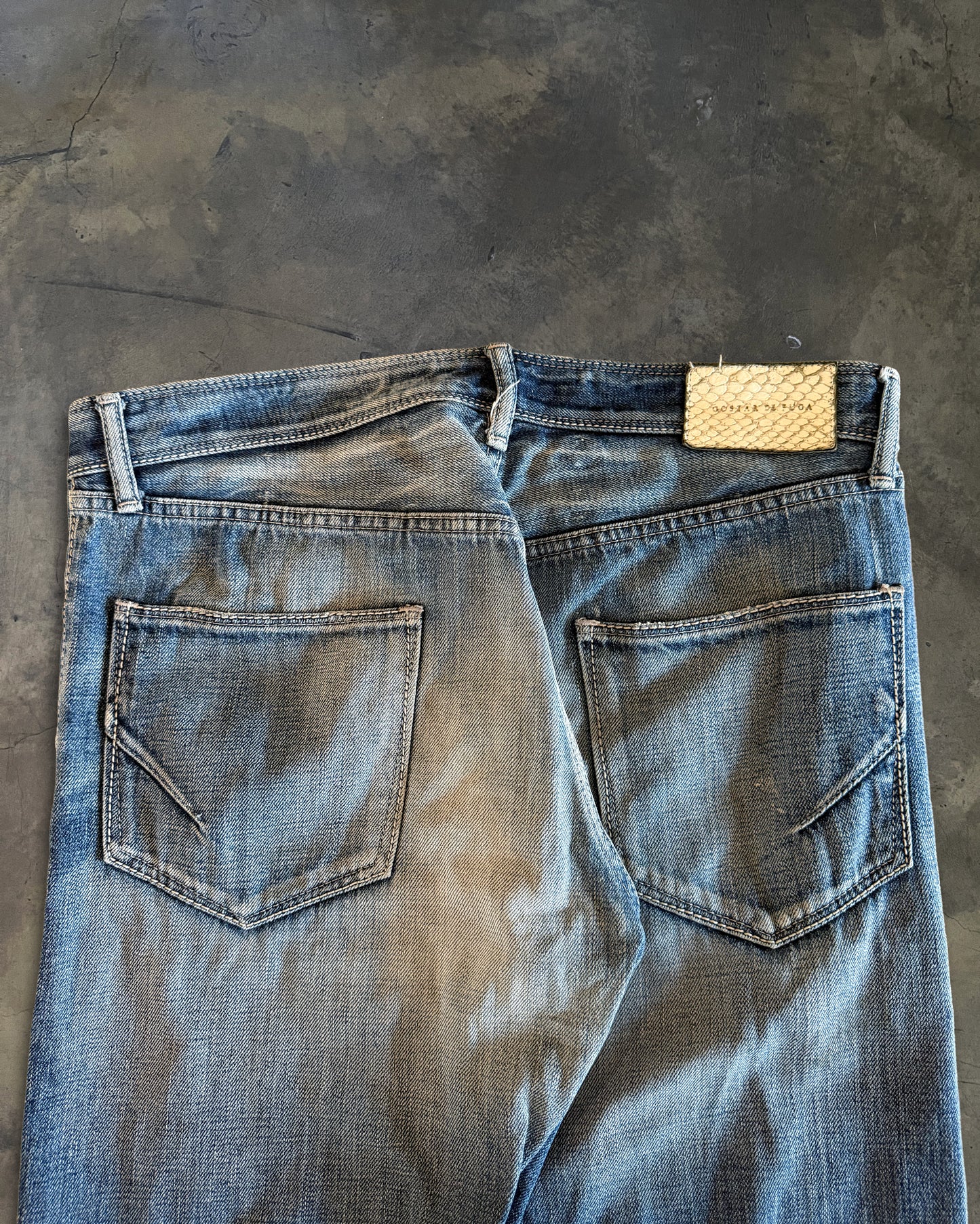 GOSTAR DE FUGA STRAIGHT CUT DENIM