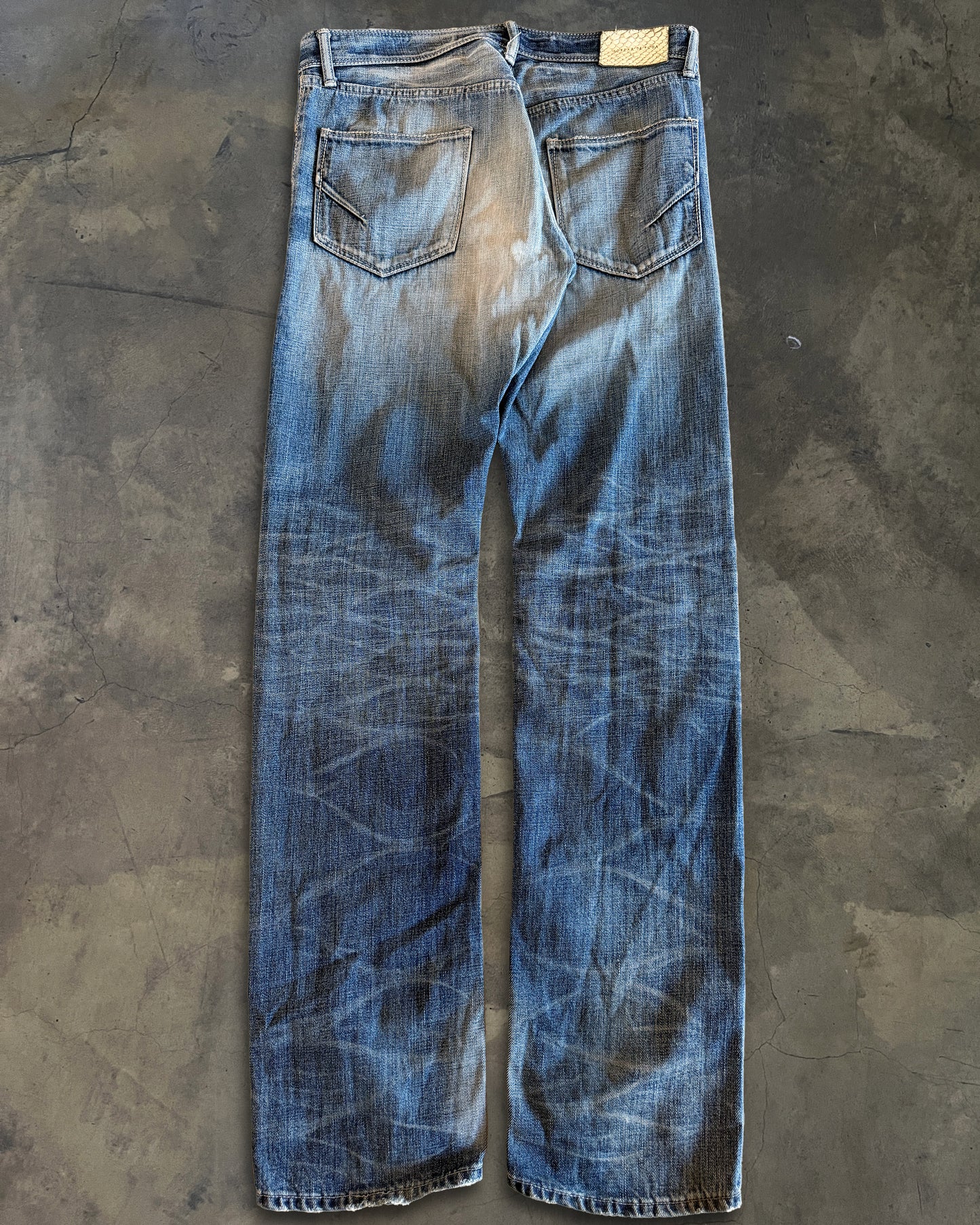 GOSTAR DE FUGA STRAIGHT CUT DENIM