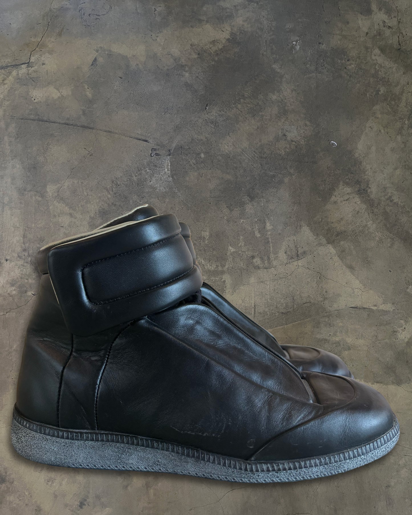 MAISON MARGIELA BLACK BIANCHETTO SOLE FUTURES