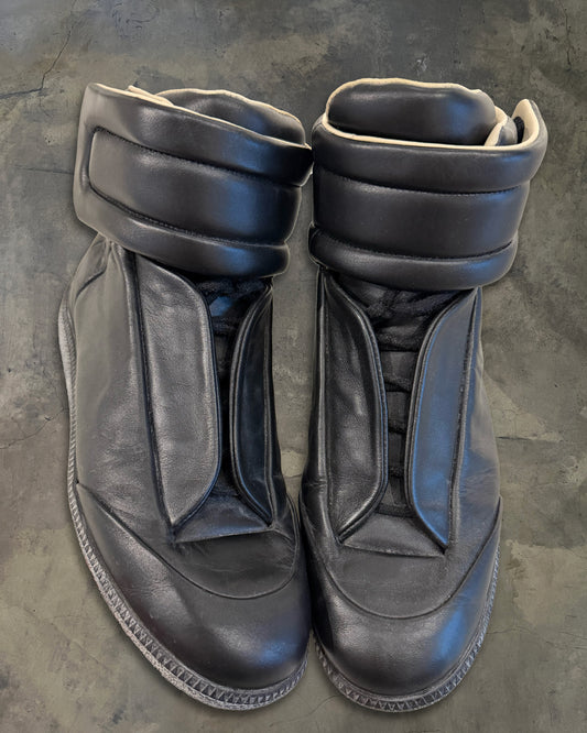 MAISON MARGIELA BLACK FUTURES