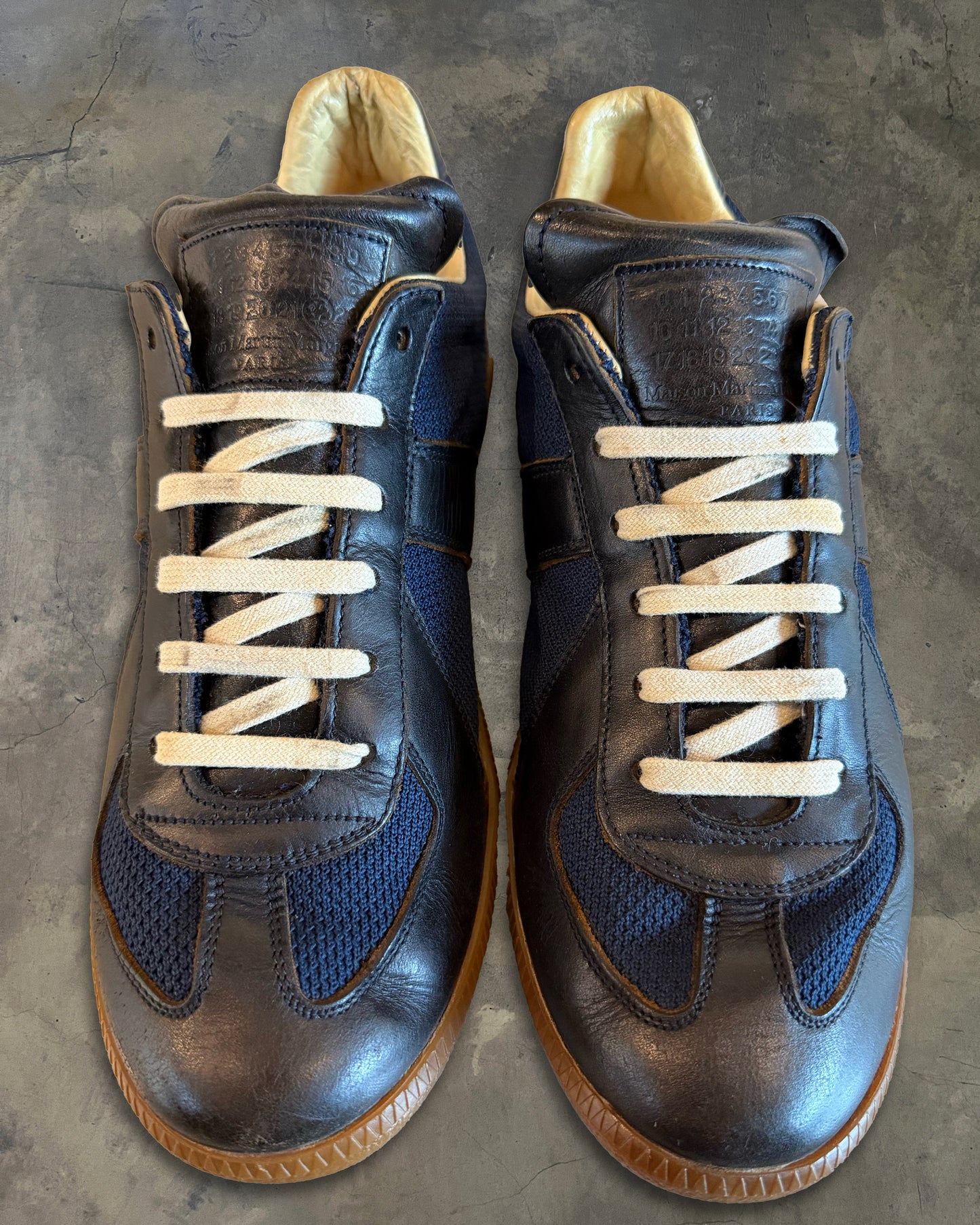 MAISON MARGIELA NAVY MESH GAT 42
