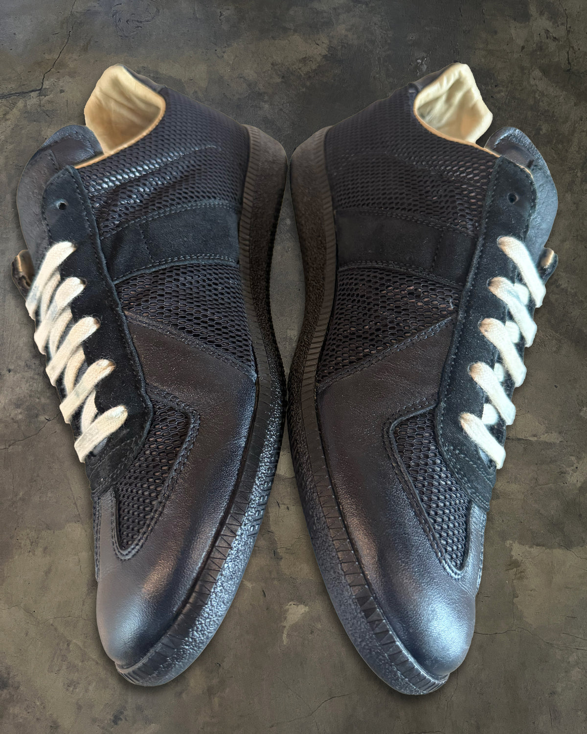 MAISON MARGIELA BLACK MESH GAT 41