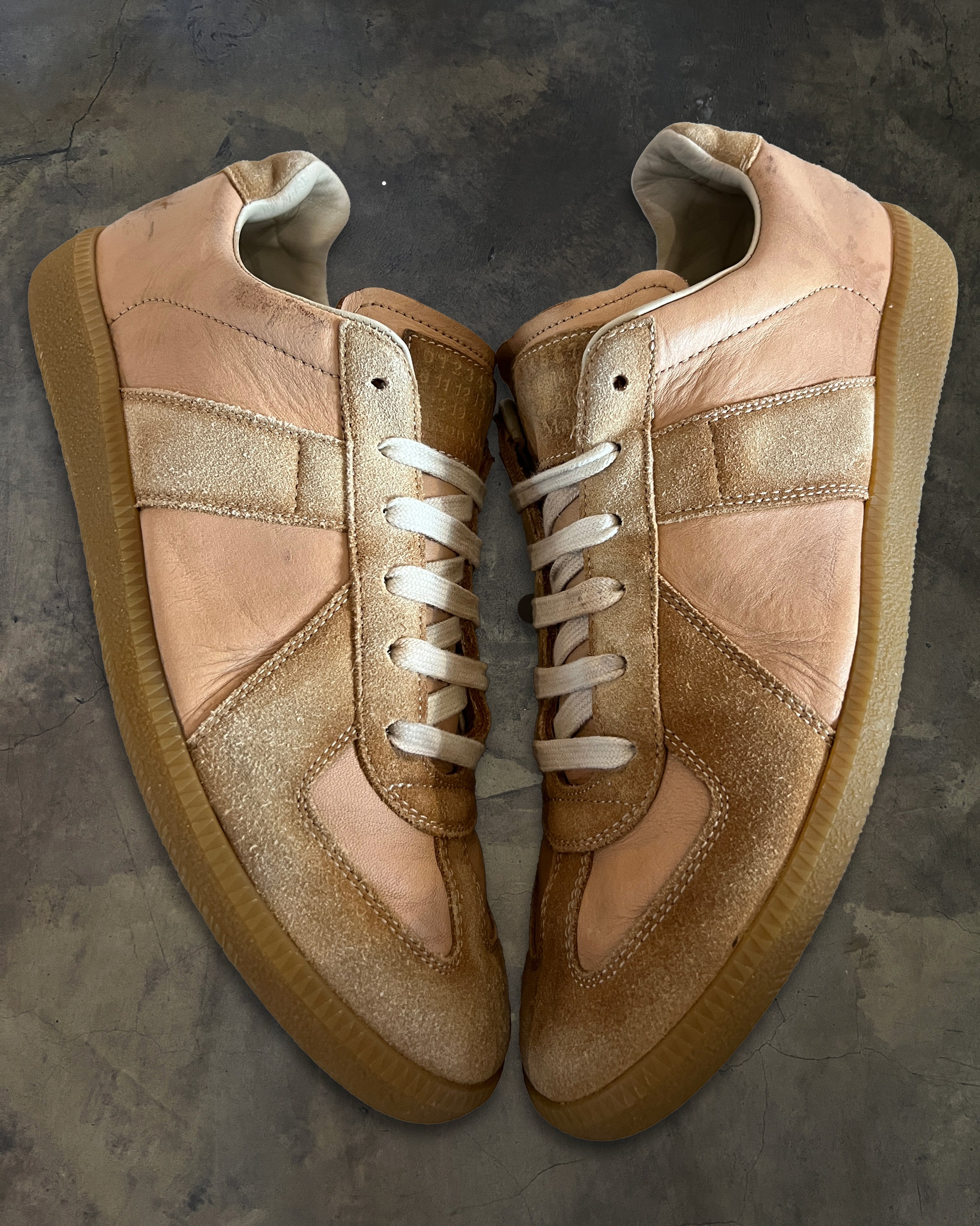MAISON MARGIELA SALMON PINK GAT 43 – glam archive
