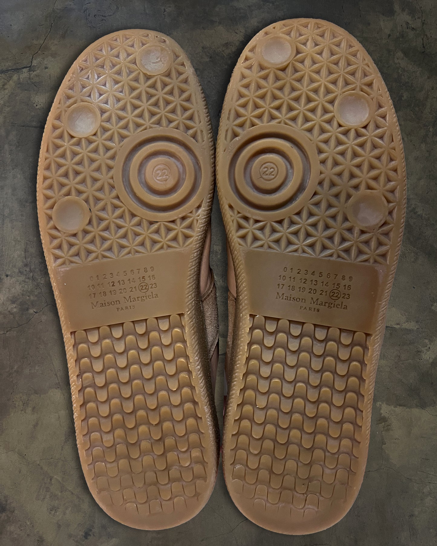 MAISON MARGIELA SALMON PINK GAT 43
