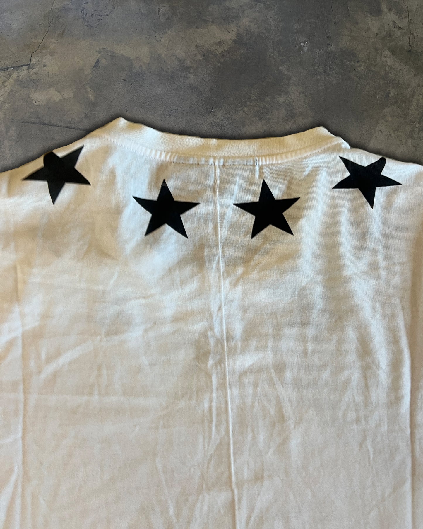 GIVENCHY STAR EMBLEM TEE