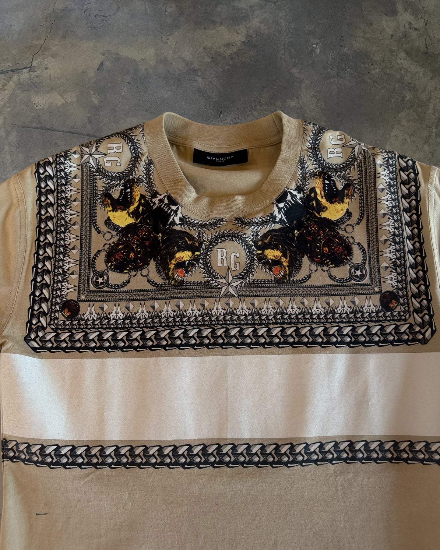 GIVENCHY AW2011 ROTWEILLER AND CHAINS CREST EMBLEM TEE