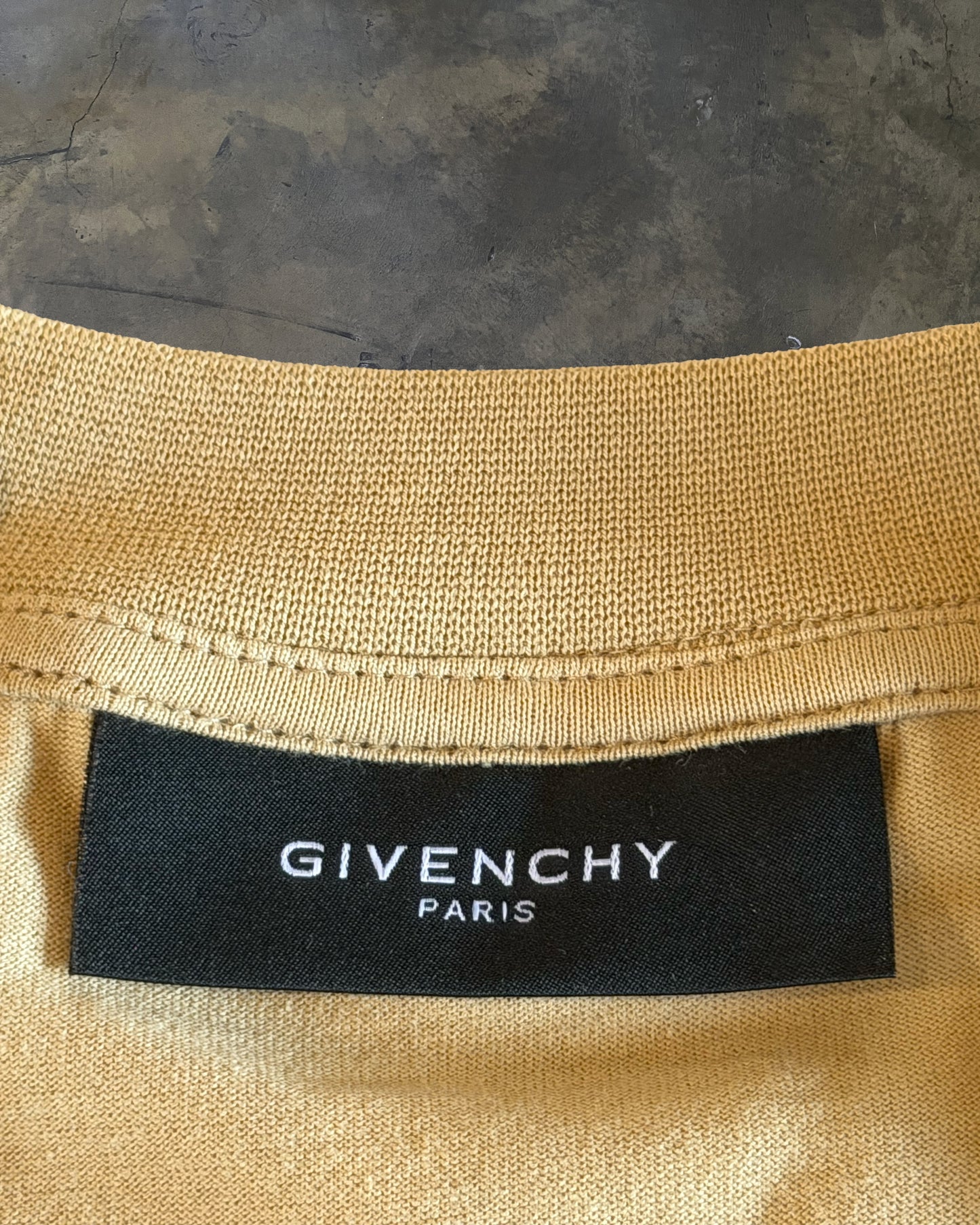 GIVENCHY AW2011 ROTWEILLER AND CHAINS CREST EMBLEM TEE