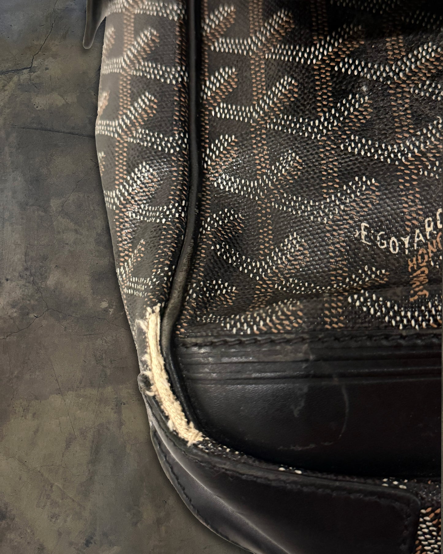 GOYARD GOYARDINE MESSENGER BAG
