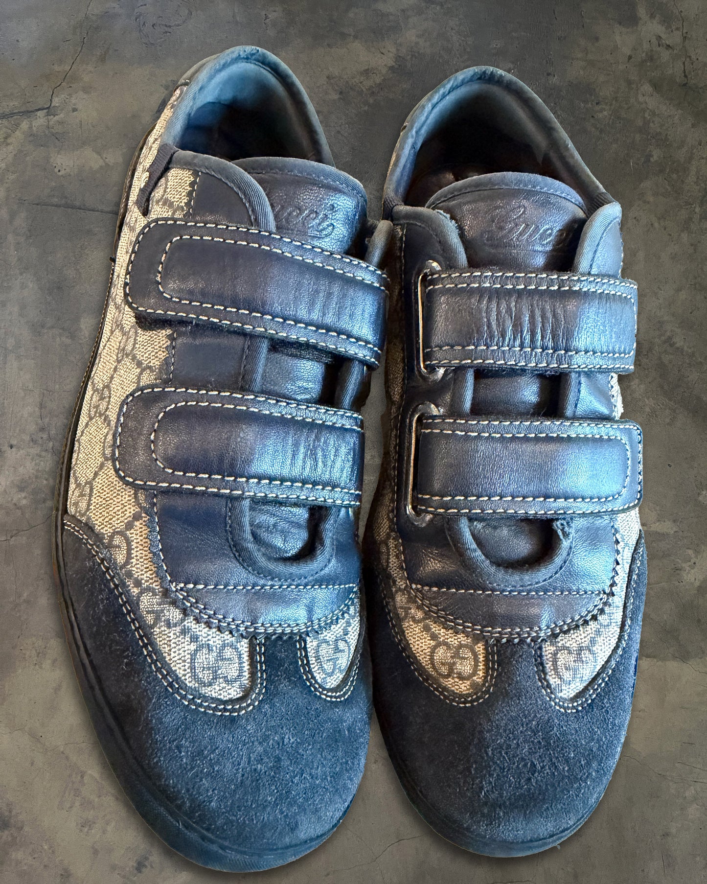 GUCCI GG SUPREME SUEDE VELCRO GAT