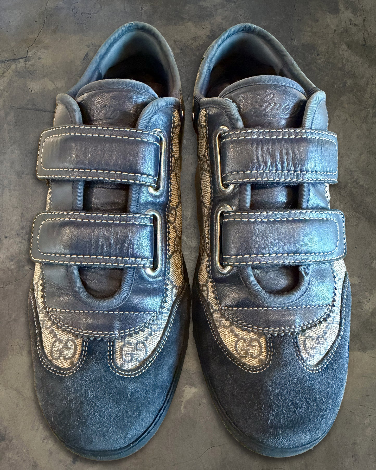 GUCCI GG SUPREME SUEDE VELCRO GAT