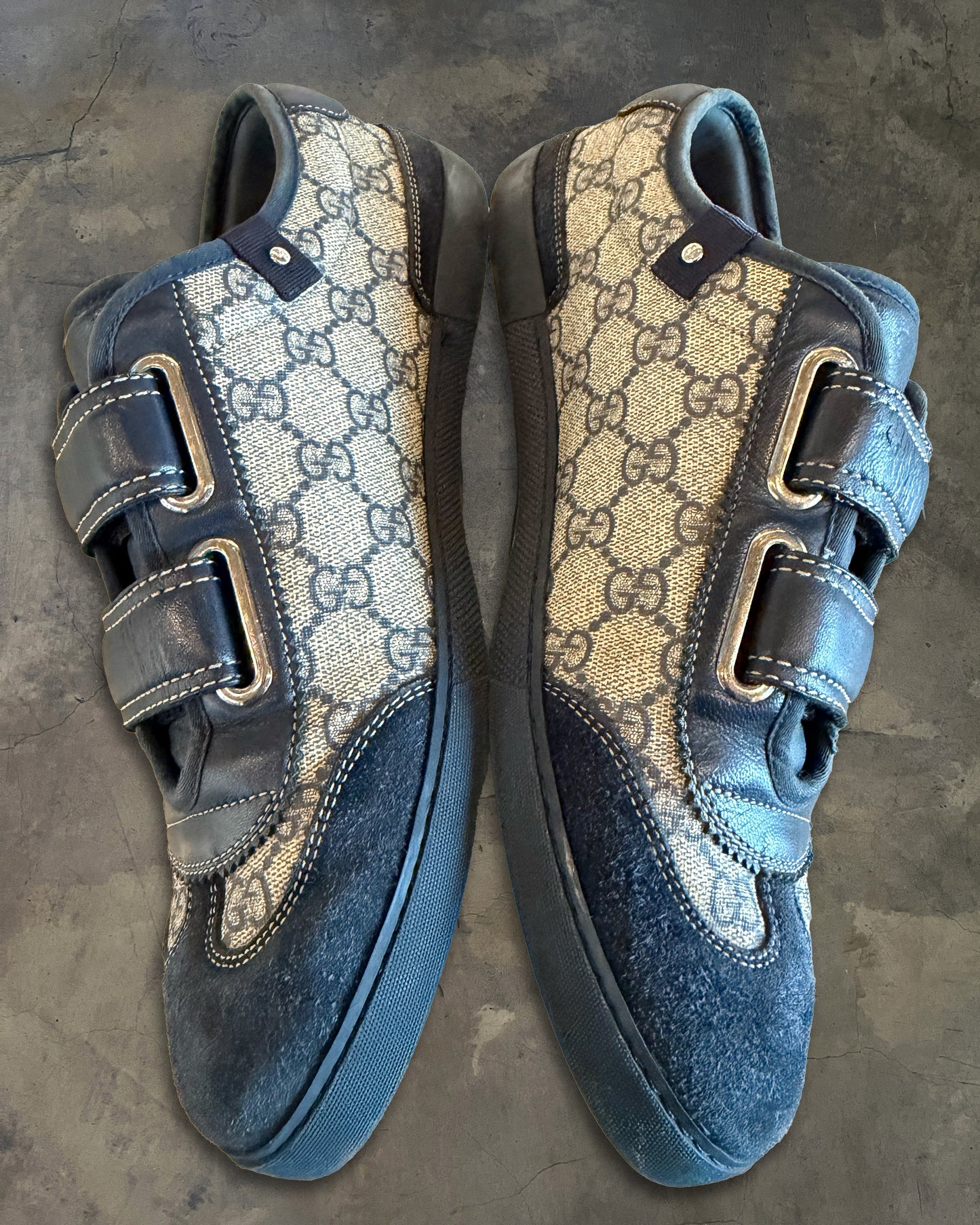 GUCCI GG SUPREME SUEDE VELCRO GAT
