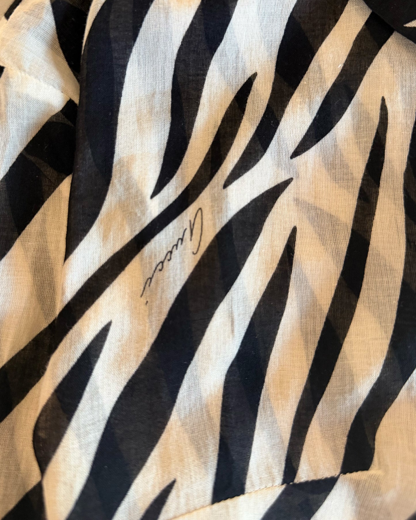 GUCCI BY TOM FORD RUNWAY SS1996 ZEBRA BUTTON UP