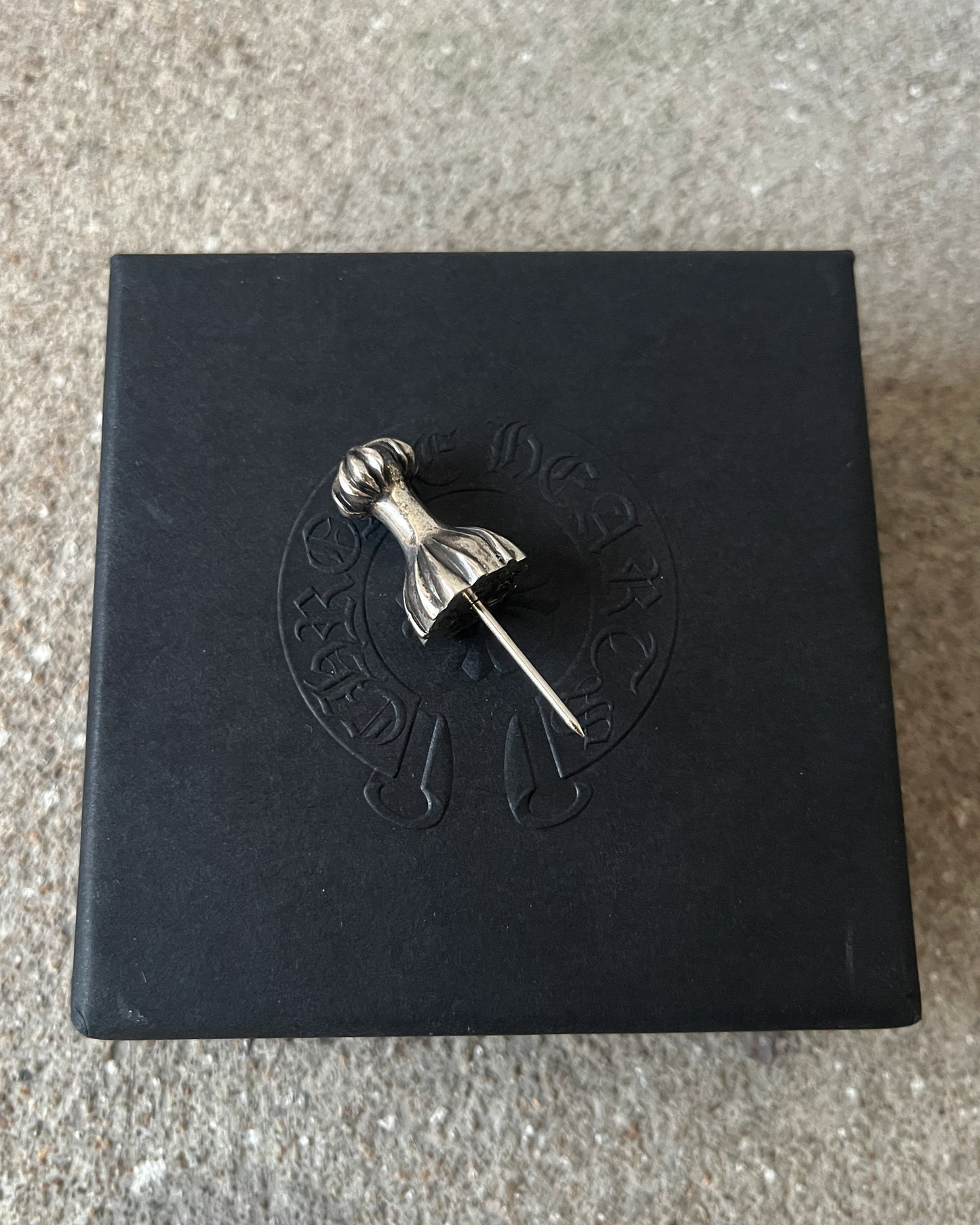 CHROME HEARTS PUSH PIN CROSS BALL