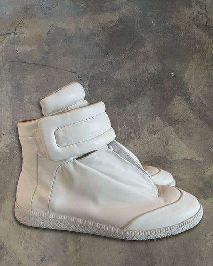 MAISON MARGIELA SS2025 WHITE FUTURES