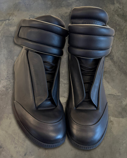 MAISON MARGIELA SS2025 BLACK FUTURES