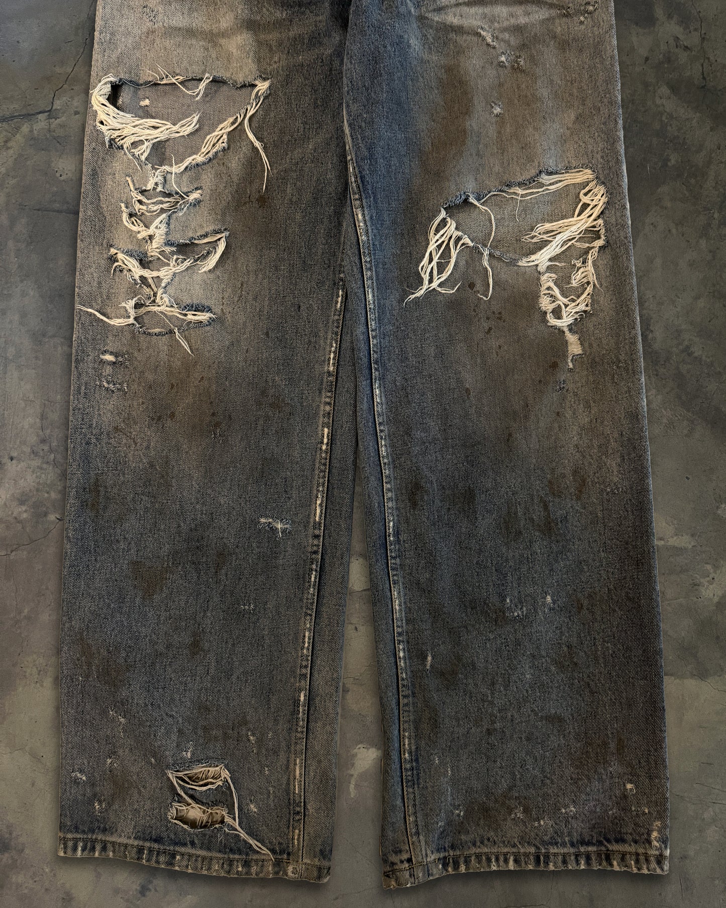 BALENCIAGA SS2022 MUD SHOW SKATER JEANS