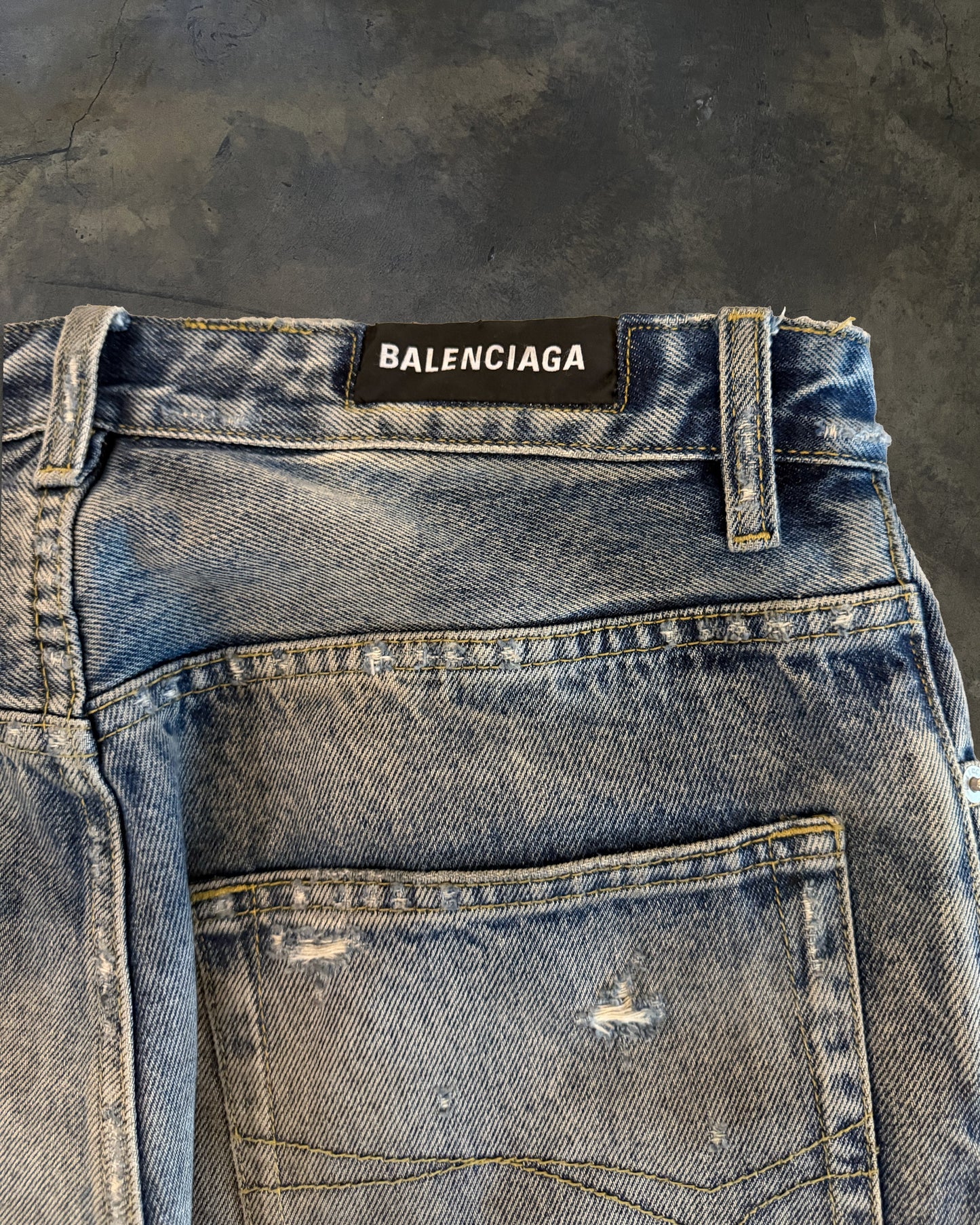 BALENCIAGA SS2022 MUD SHOW SKATER JEANS